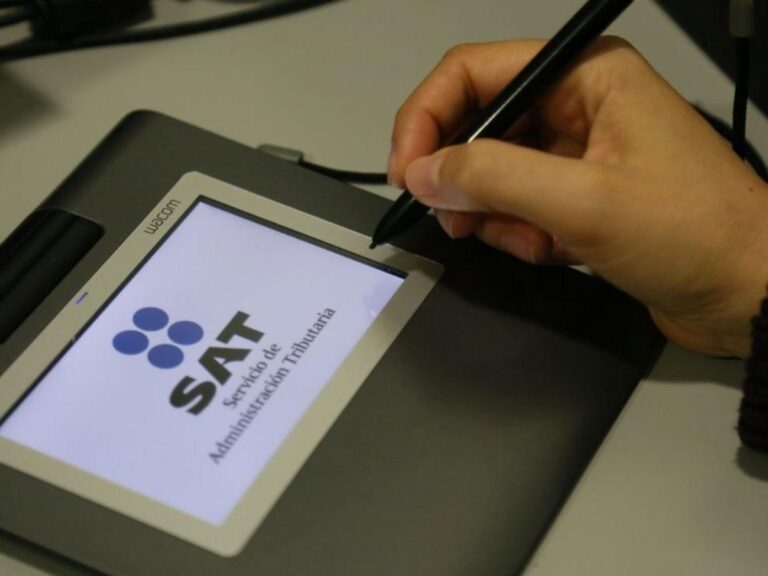 ¿Sabías que? con tu firma electrónica del SAT puedes desde hacer una factura hasta registrar tu empresa sin costo en un solo día.